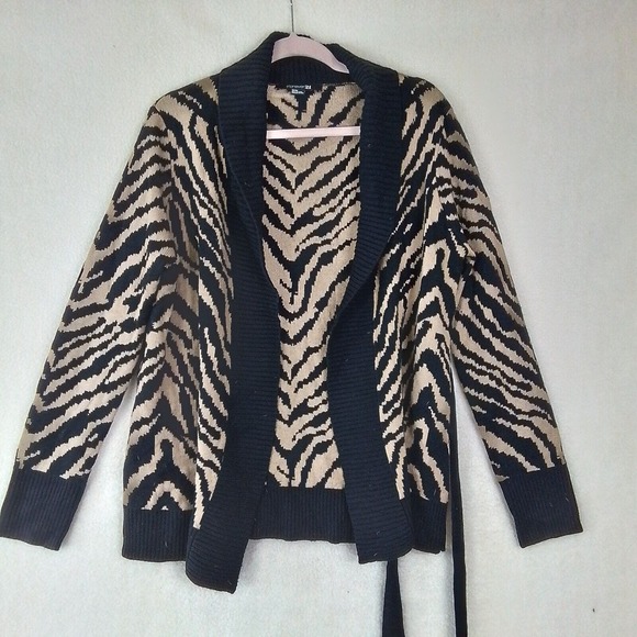 Forever 21 Open Front‎ Sweater Cardigan Size Med in Black, Tan Zebra - Picture 2 of 10